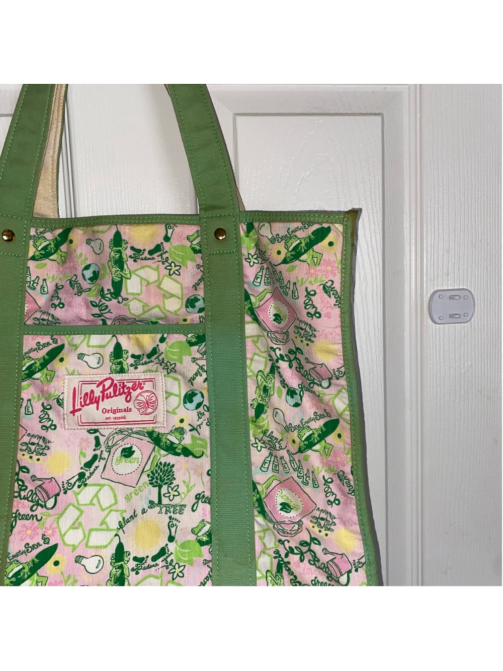Rare Lilly Pulitzer Originals Earth Day Queen of Green Recycle Large Tote Bag - Picture 4 of 8